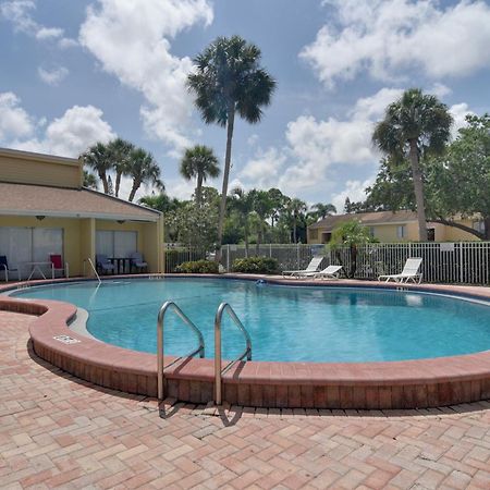 Sarasota Escape About 4 Mi To Siesta Key Beach! Exteriör bild